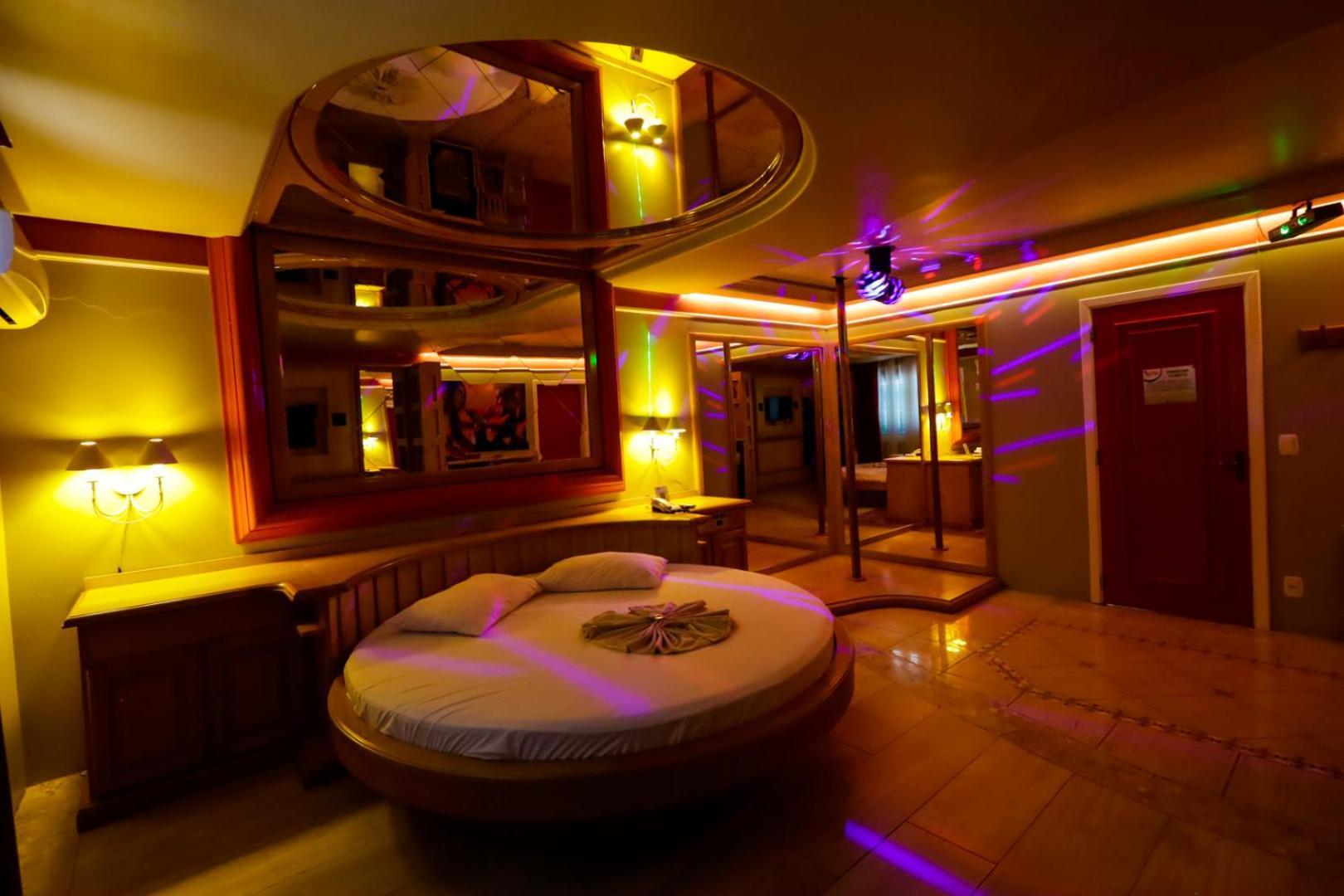 Motel Avenida (Adults Only) Gramado Exterior foto